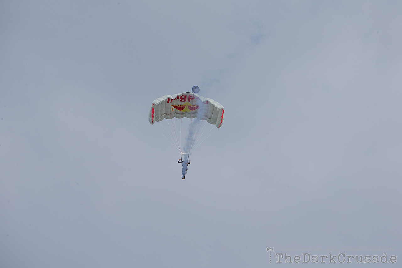1151 Red Bull Skydive Show